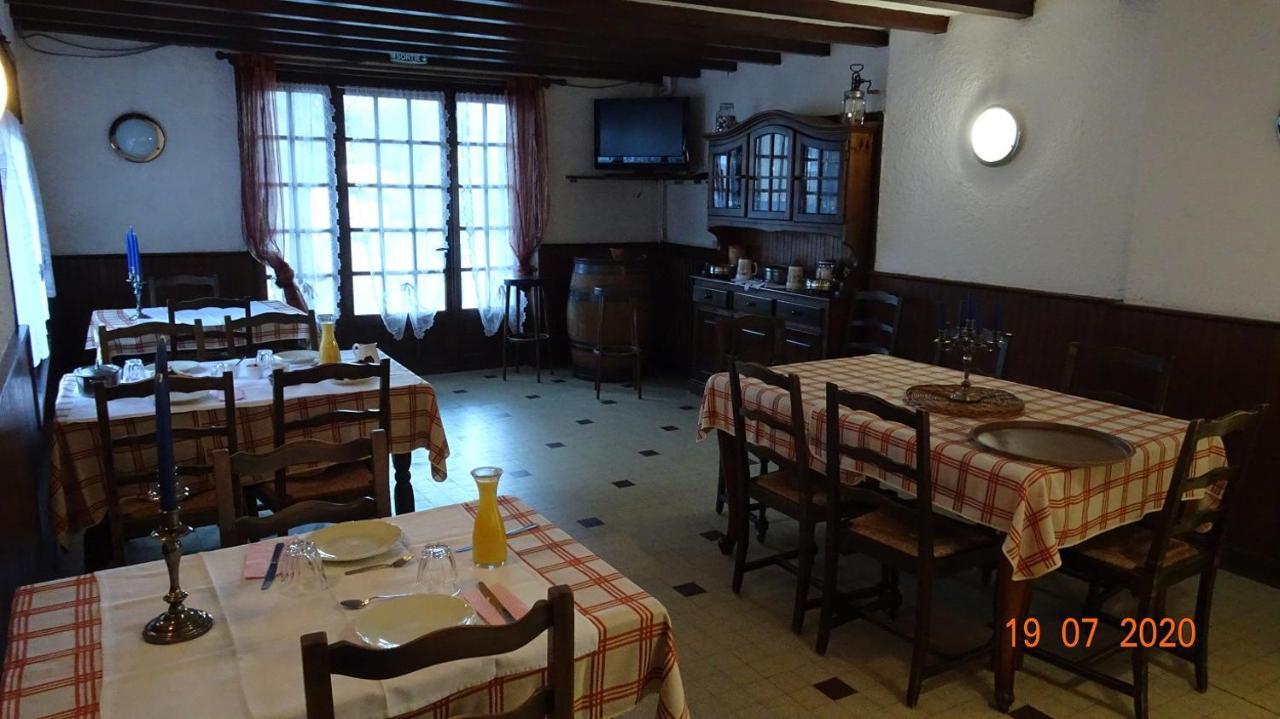 Barjac Au Pont De La Gineze住宿加早餐旅馆 外观 照片